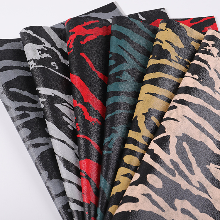 Available 0.8 lychee print two-tone leopard print leather